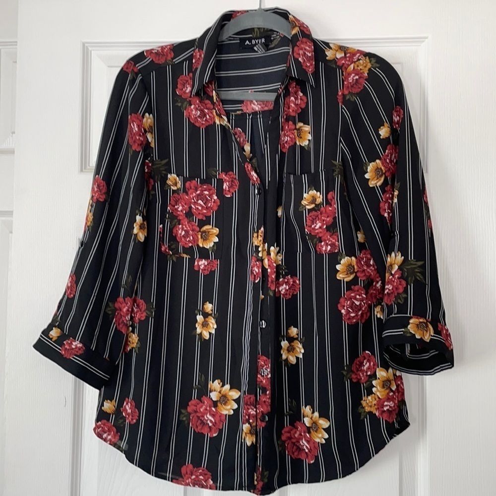 🌴🌴🌴Floral Button Down Shirt